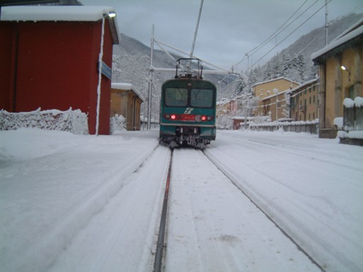  Image name: DSCF5096.JPG 
 width: 512 pixel 
 height: 384 pixel 
 Size: 38568 bytes 
 Click to enlarge 